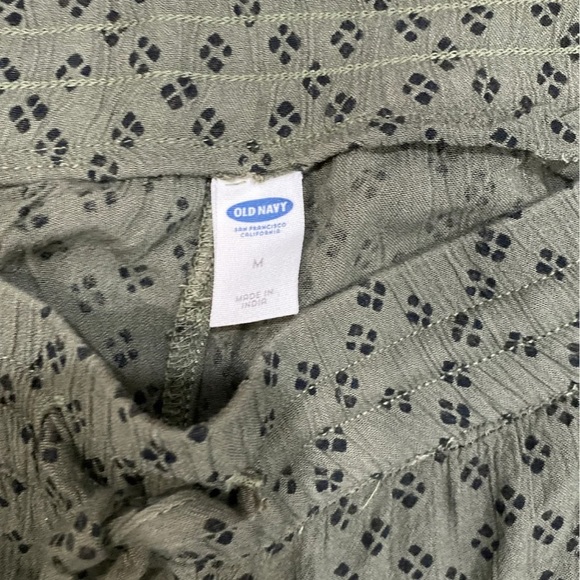 Old navy print silky pattern pants size m - Picture 2 of 3